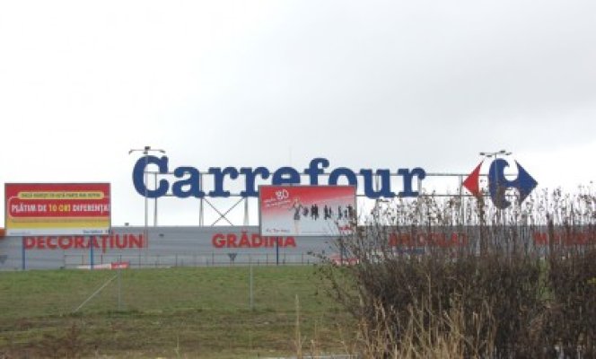 Francezii vorbesc despre ieşirea Carrefour din România